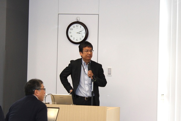 固体潤滑研究会など合同研究会 講演する畝田氏 mst 表面改質