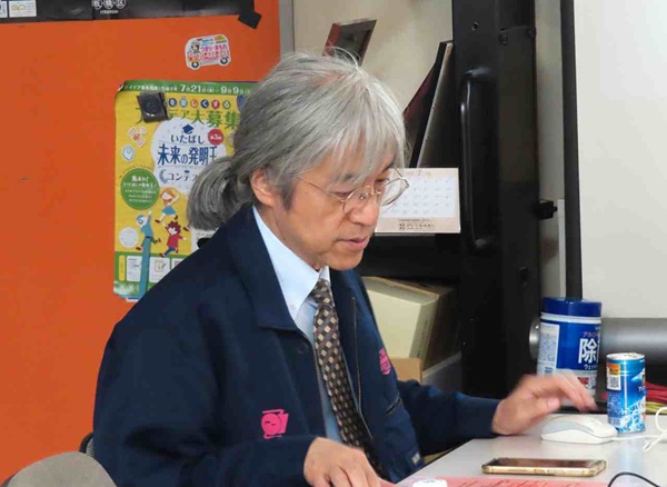 最新報告を行う大森委員長